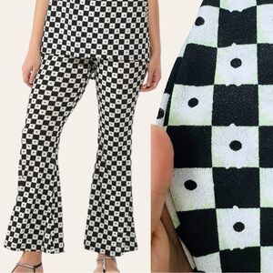 Cato Retro Groovy Daisy Checkered High Rise Pull On Flowy Wide Leg Flare Legging